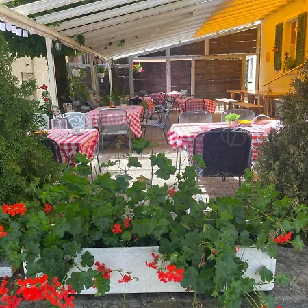 哈斯里山林小屋 * 迈林根