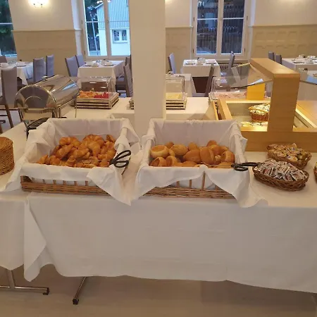 哈斯里山林小屋